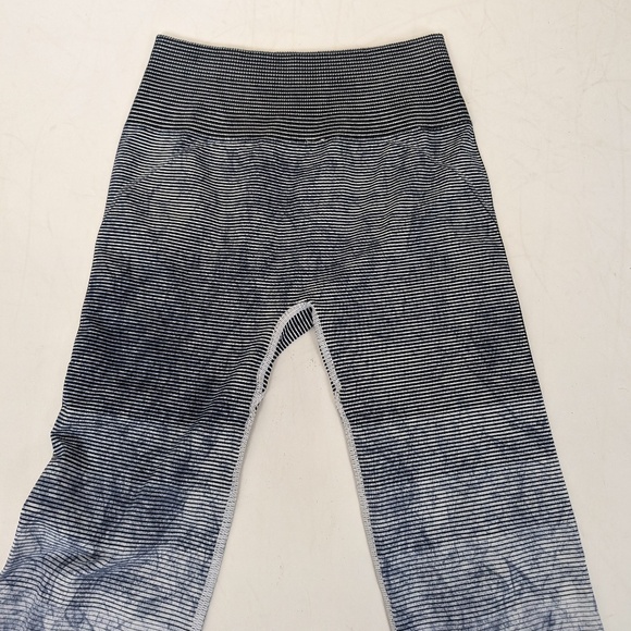 Lululemon Leggings Ombré Long Neutral Pattern Tight Fitted Mid High Rise - Picture 6 of 8